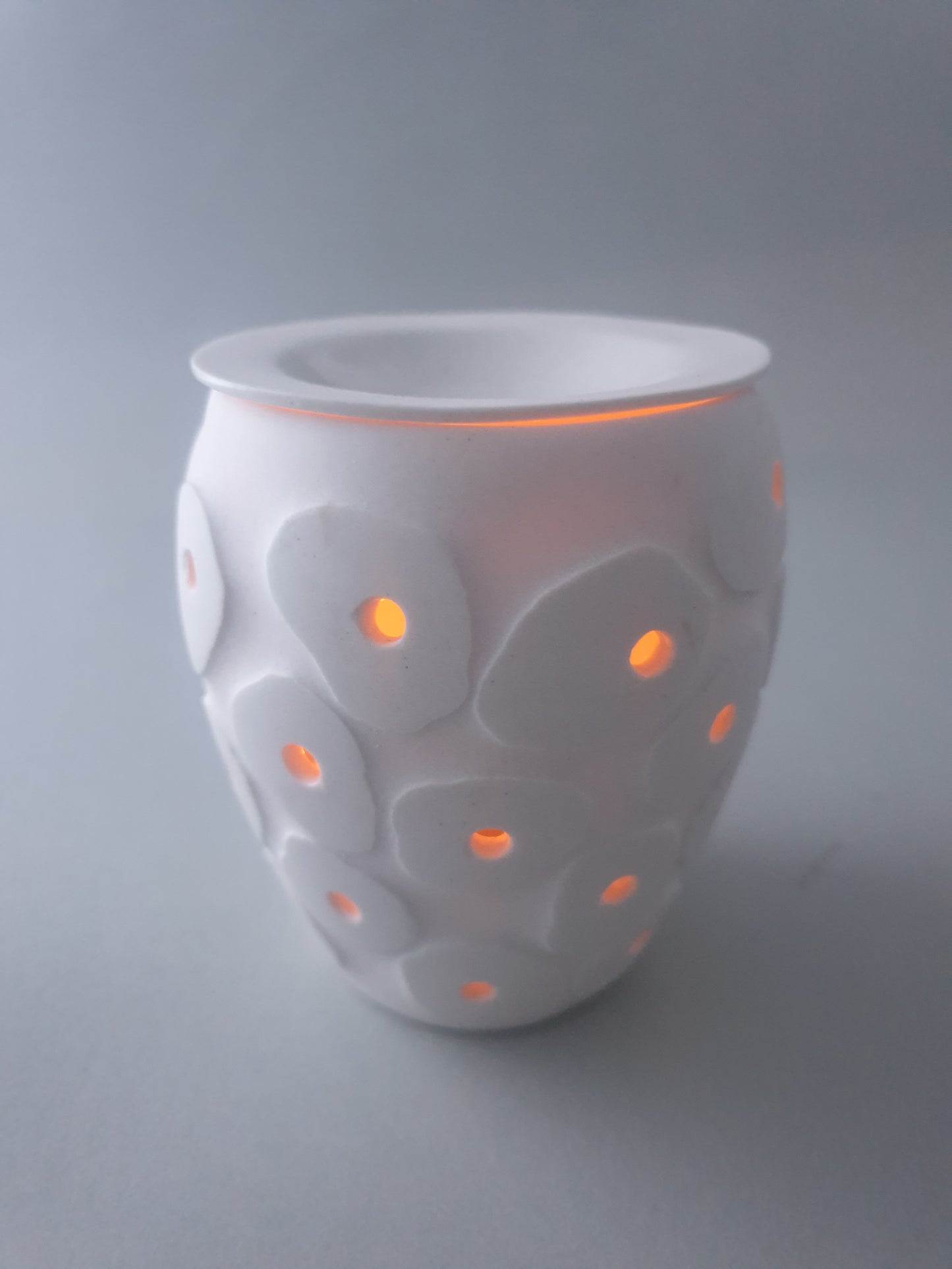 Porcelain candle/oil burner