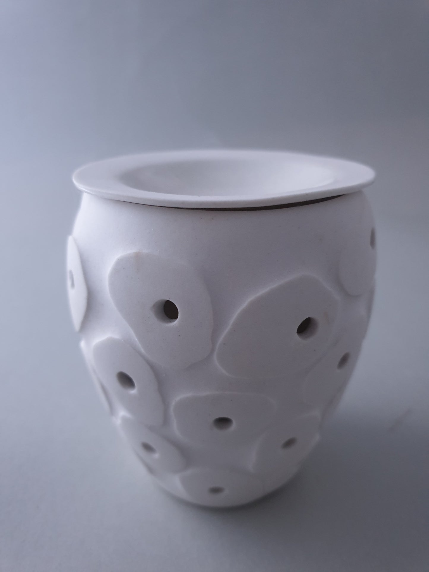 Porcelain candle/oil burner