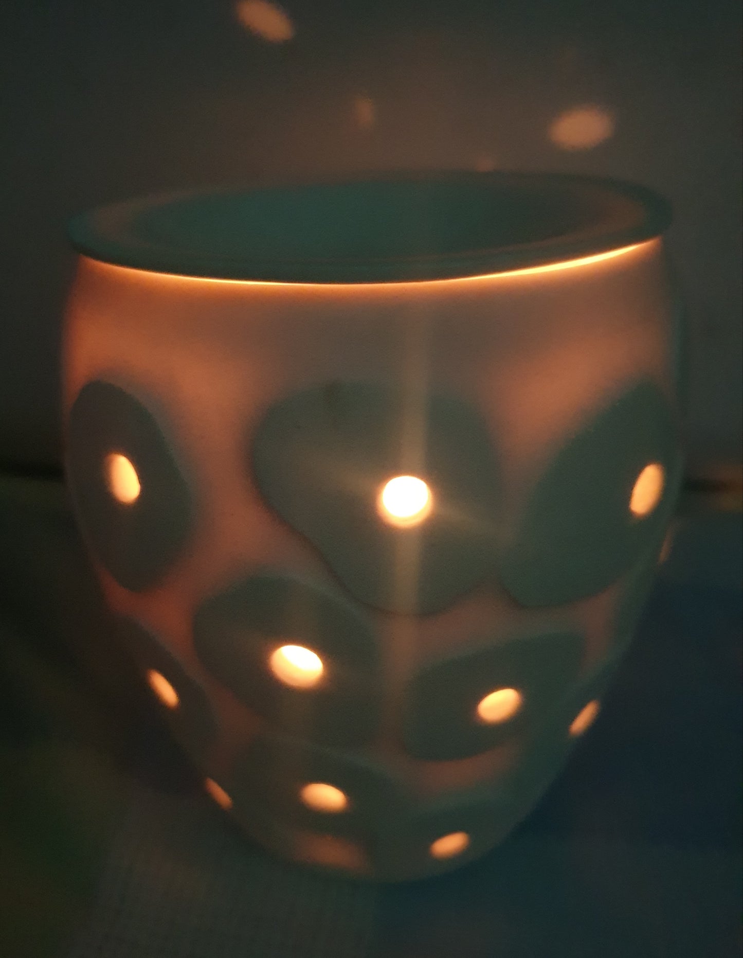 Porcelain candle/oil burner