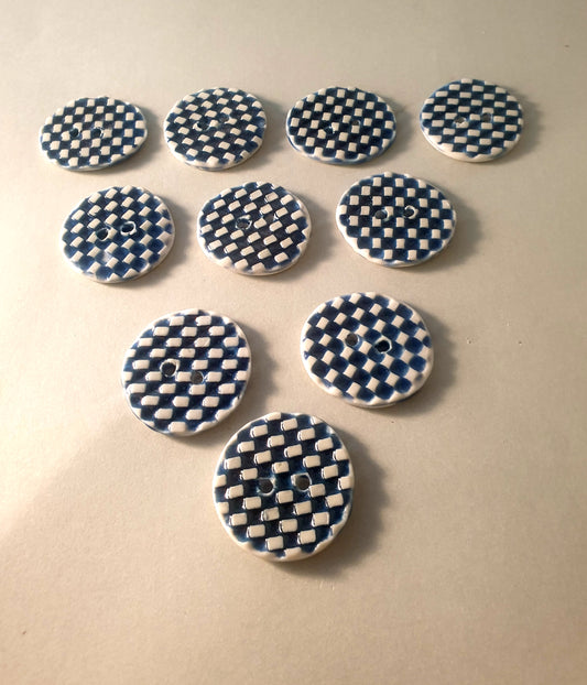 Porcelain buttons